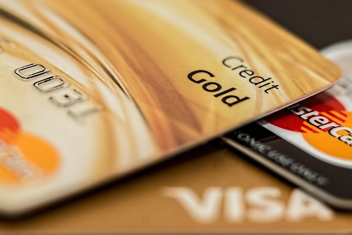 Crypto VISA Cards: Merging Cryptocurrency with Everyday Spending